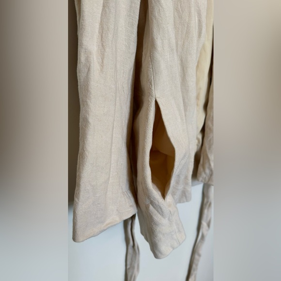 Banana Republic - Women's - Linen Wrap Tie Waist Blazer - Wheat - Size 8 - Picture 4 of 4
